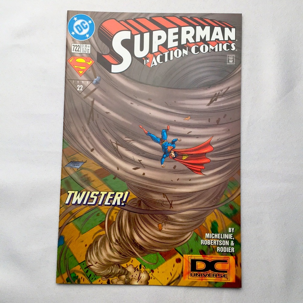 Superman in Action Comics No 722 Jun ‘96 DC Universe Gold Logo Variant DC Comics